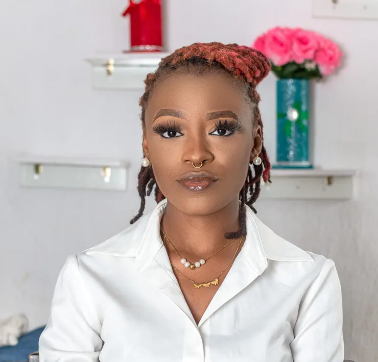 Gelax Bolaji - Afrocritik